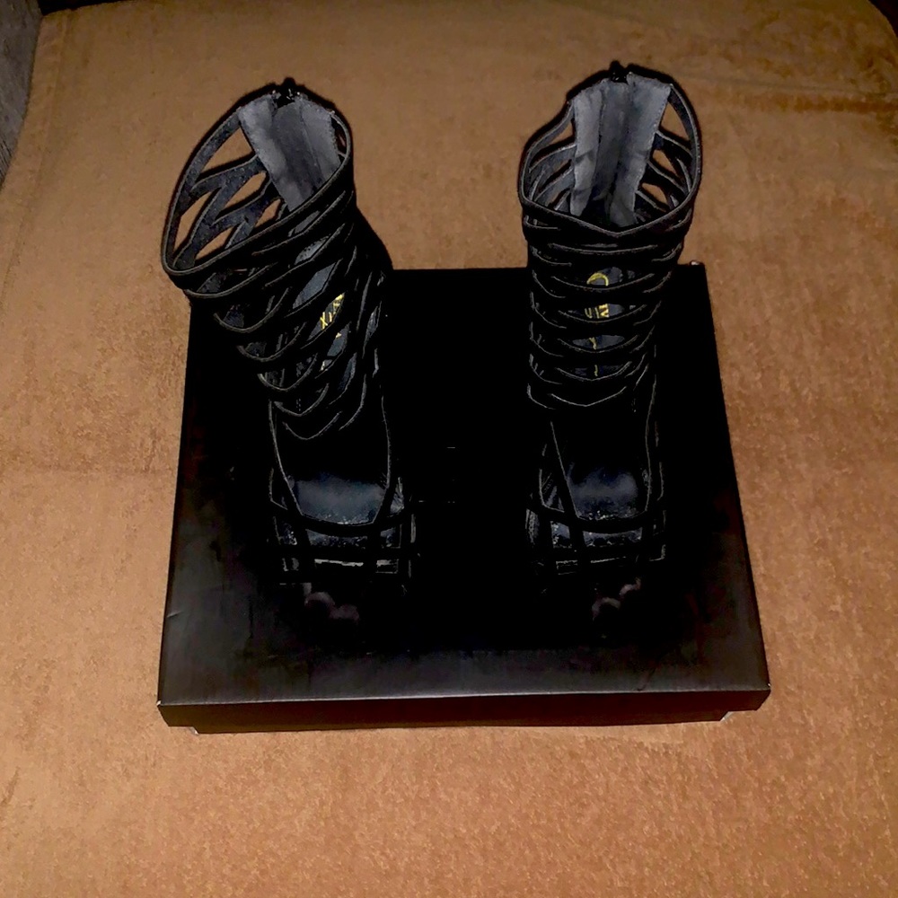 Black suede criss cut, booties